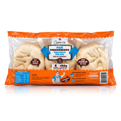 Pan Prehorneado Hallulla Sin Sal – 450 g pack of 6 unsalted Chilean hallulla rolls by Cuisine & Co. on a white background.