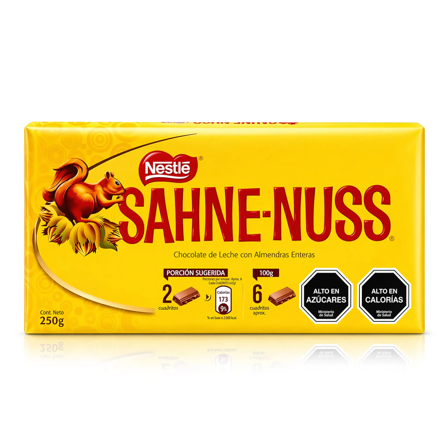Tableta de chocolate con leche Nestlé Sahne-Nuss con almendras enteras en envase amarillo - 250g.