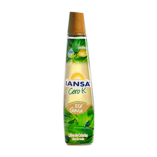 Una botella verde y dorada de Chile llena de stevia líquida al 100%.