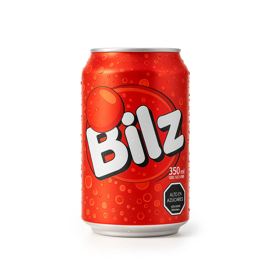 Una lata roja brillante de 350 ml de refresco Bilz de Chile.