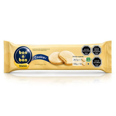 Un paquete de galletas de chocolate blanco con un gran logotipo azul Bon o Bon en la parte delantera.