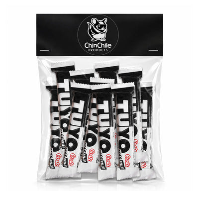 Una bolsa de 10 unidades de chocolate Tuyo con envases blancos y negros sobre un fondo blanco.