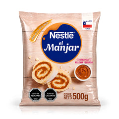 Una bolsa bronceada de 500 g de manjar nestle con una pasta enrollada en la parte delantera.