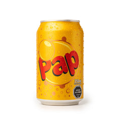 Una lata amarilla y naranja de 350 ml de Papilla. Un producto de Chile.